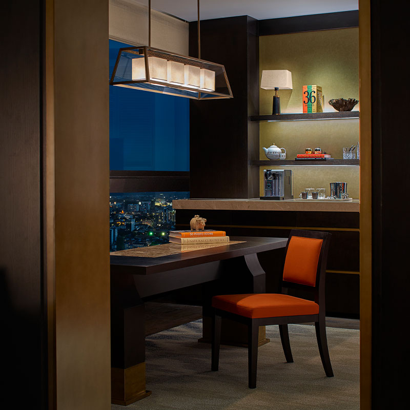 Chaktomuk Suite