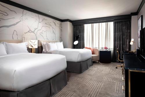 Deluxe, Guest room, 2 Queen, City view