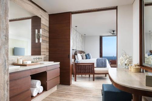Cortes Beachfront 1 Bedroom Suite Ground Floor