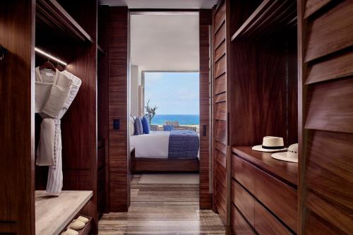 Family Connecting Ocean View 2 Bedrooms