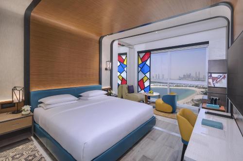 King Room with Shoreline View – 20% off Food and Beverage (Summer 2026), Palm Jumeirah Mall Access