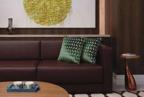 Two-Bedroom Luxury Royal Suite with Private Jacuzzi and Experience Shower – Free In-Room Breakfast & VIP Parking