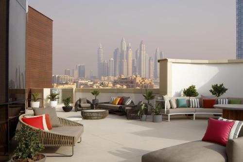 Extravagant Terrace Suite with Sea or Marina View – Free In Room Breakfast