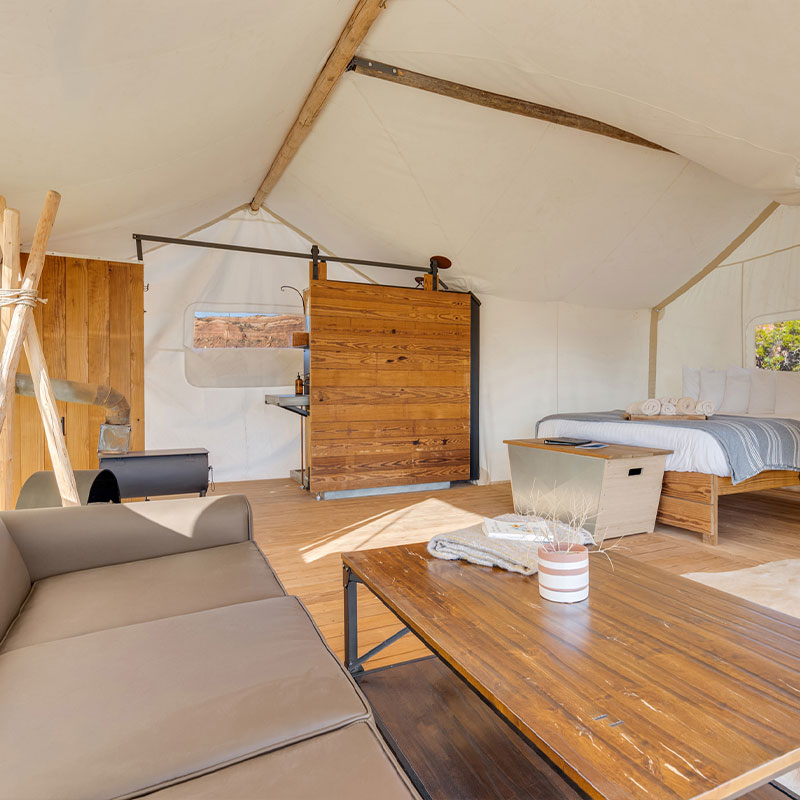 Suite with Kids Tent