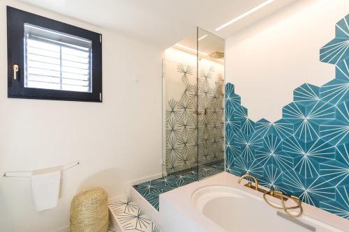 Suite with Sea View