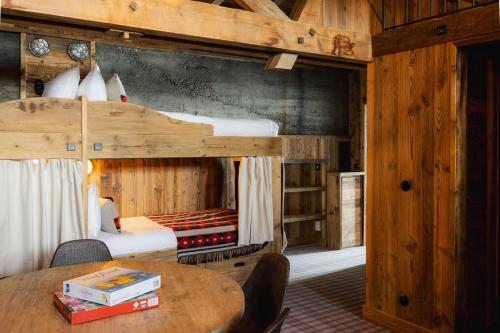 Mixed Dormitory Room