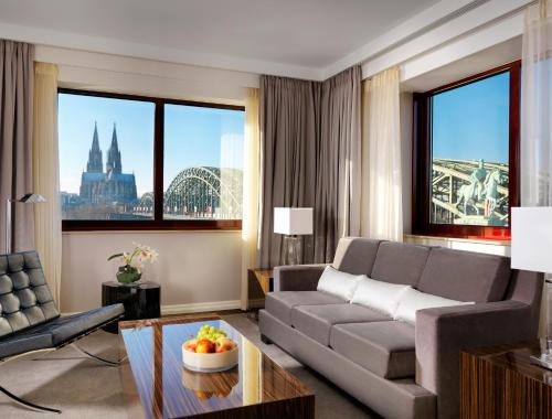 King Suite with View