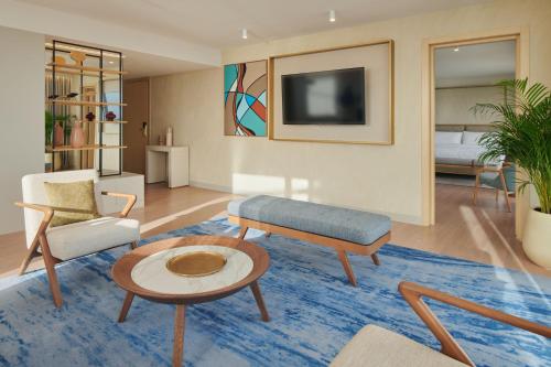 Terrace Suite,  1 Bedroom Suite with Jacuzzi and Sea View