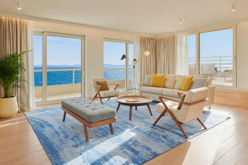 Terrace Suite,  1 Bedroom Suite with Jacuzzi and Sea View