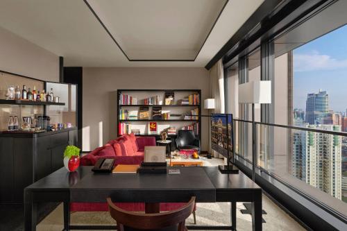 Superior City View Suite