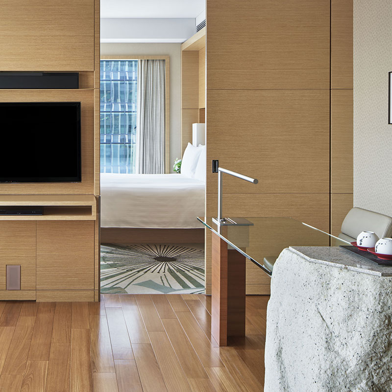 One Bedroom Club Suite with Living Area