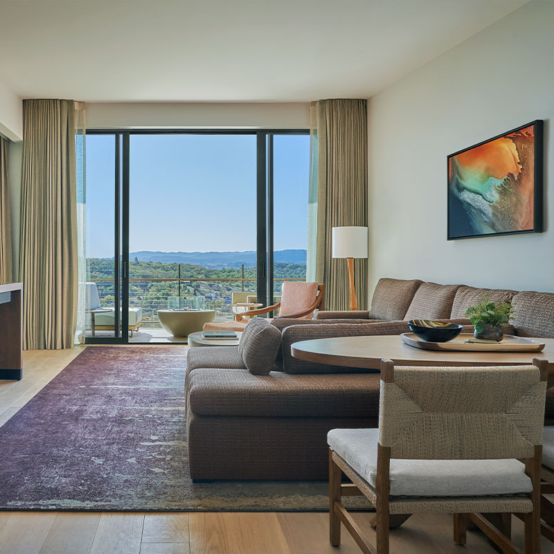 Deluxe Mountain One Bedroom Suite