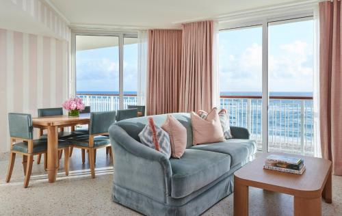 Oceanfront One Bedroom Suite