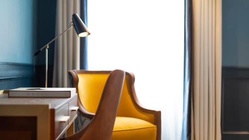 Superior Twin Room with Bath and Balcony