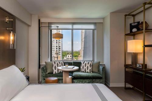King Room with Park View - High Floor