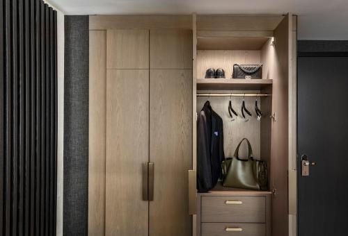 King Studio Suite