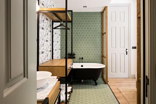 Superior Double Room with Bath