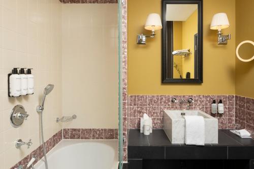 Classic Single Room