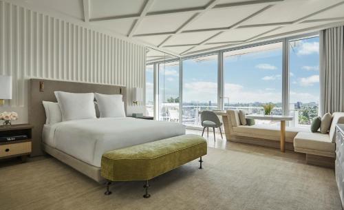 King Room with City View - Accessible