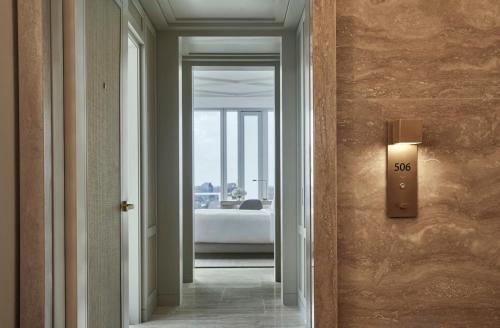 King Room with City View - Accessible