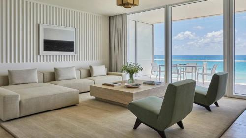 Oceanfront Two-Bedroom Suite