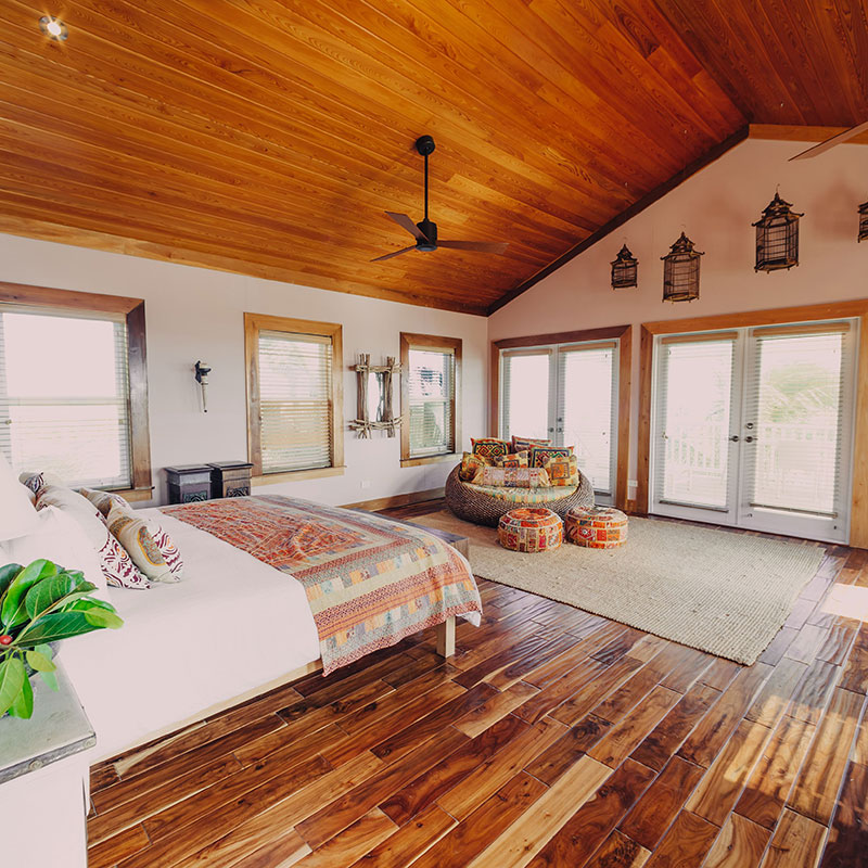 4 Bedroom House with Pool