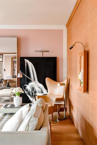 Prestige Suite