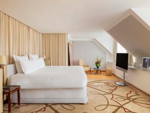 Penthouse Suite 