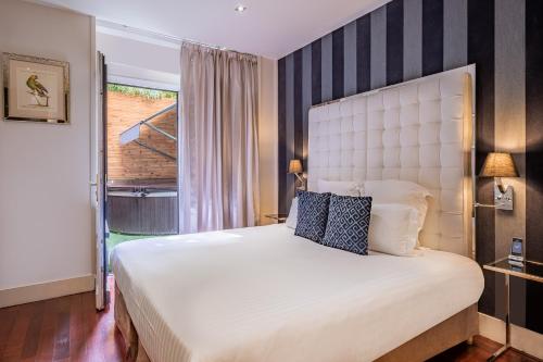 Deluxe Double Room with Jacuzzi 