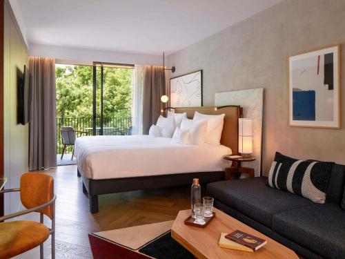 Executive King Room with Balcony