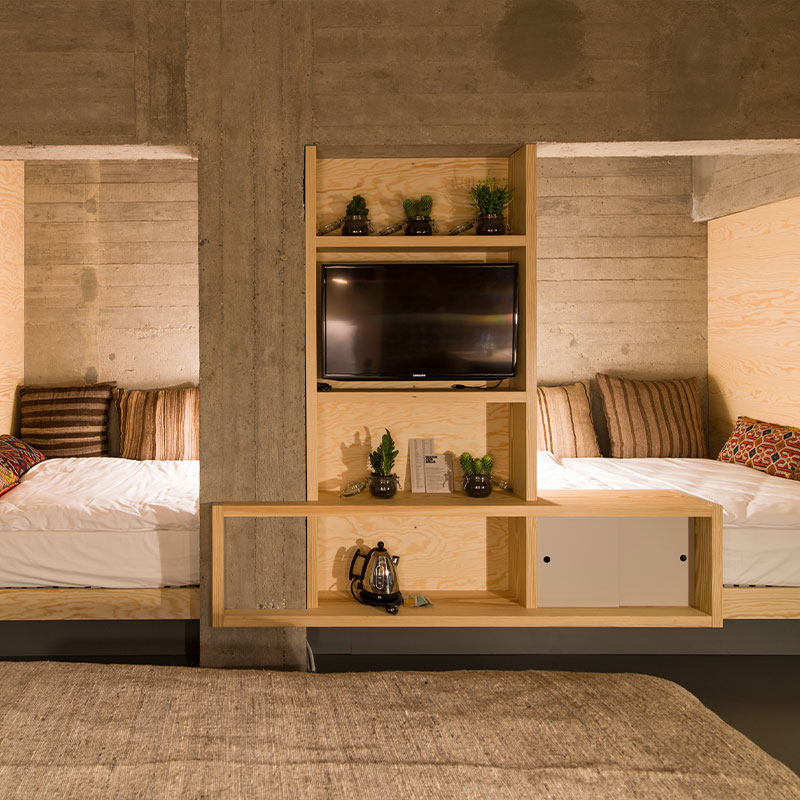 Mega Room