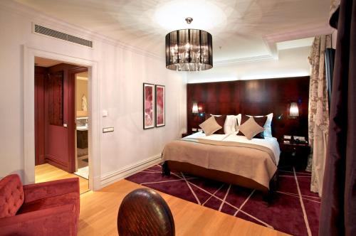 Easter Suite