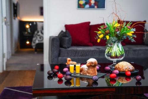 Easter Suite