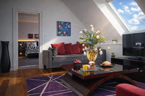 Easter Suite