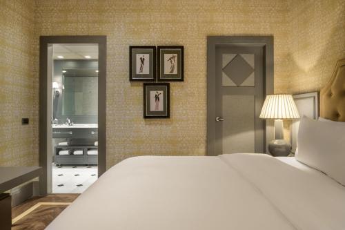 Premium Deluxe King or Twin Room