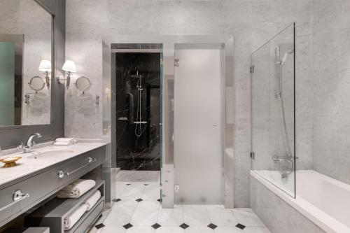 Premium Deluxe King or Twin Room
