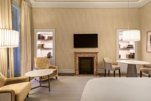 Premium Deluxe Palace King Room