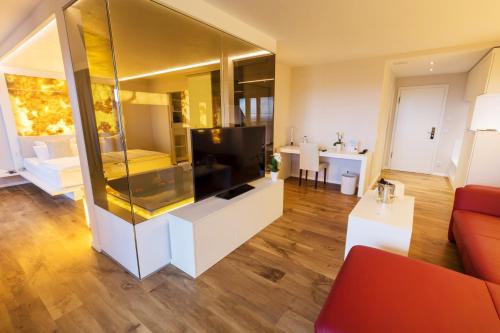 Onyx Suite