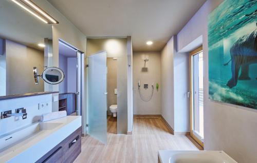 Round View Suite