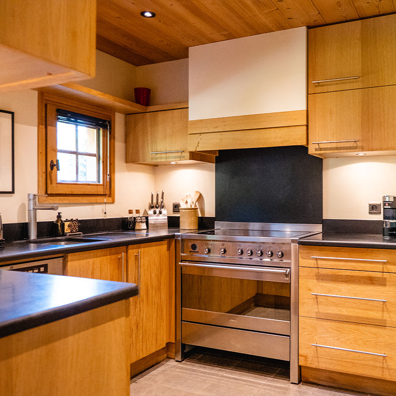 Firmin, Six-Bedroom Chalet