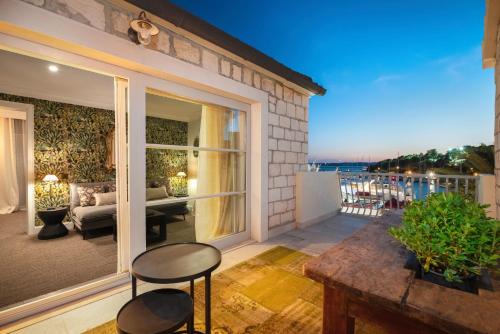 Riva Marina Terrace Suite Sea View