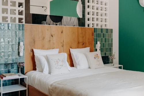 Deluxe Double Room with Shower Aurore