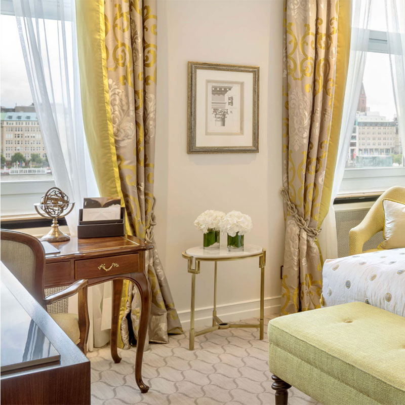 Deluxe Double Room with Lake View