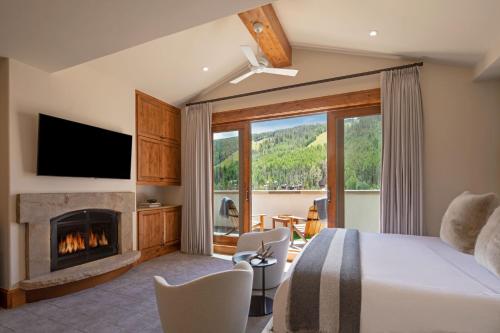 Three-Bedroom Penthouse Suite with Fireplace and Balcony