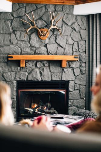 King Studio with Fireplace