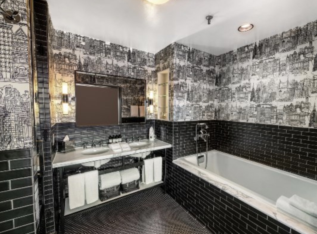 Deluxe 2 Bedroom Suite