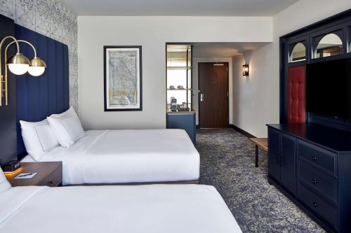 Queen Room with Two Queen Beds and Shower - Mobility and Hearing Accessible