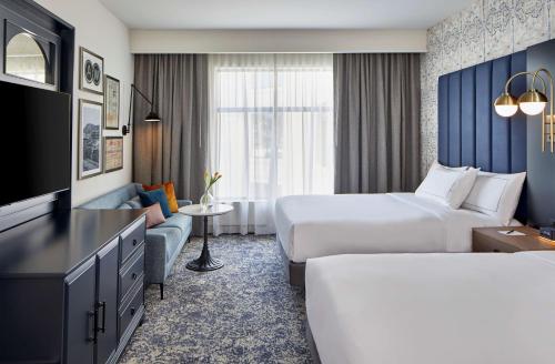 Queen Room with Two Queen Beds and Shower - Mobility and Hearing Accessible