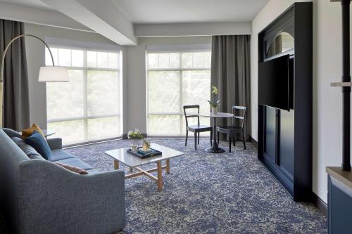 King Studio Suite