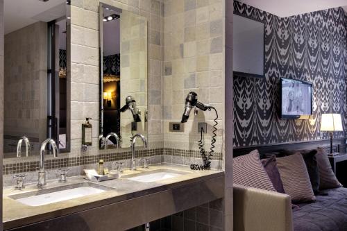 Junior Suite (2 Adults)